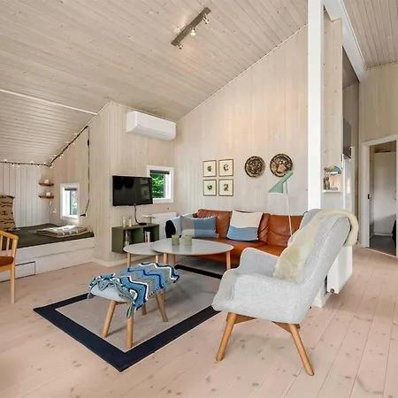 Rise - 600m From The Sea By Interhome *