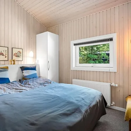 Rise - 600m From The Sea By Interhome *